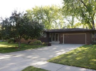 31 Meadowlark Ln N, Fargo, ND 58102