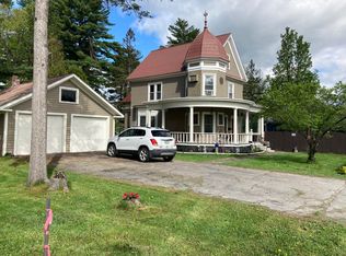 142 North Ave, Skowhegan, ME 04976