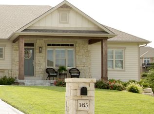 3425 Vanesta Dr, Manhattan, KS 66503