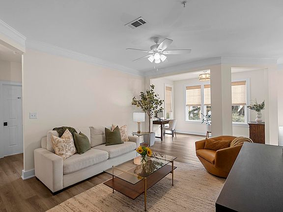 5th image of 2228 Chatelain Way