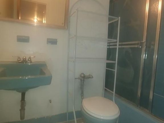 5th image of 5 Paerdegat 8 St