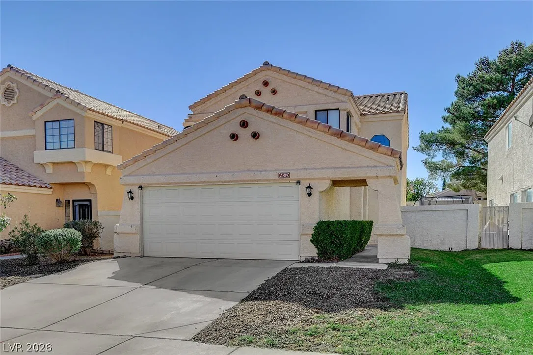 3 bed, 2.5 bath, 1629 sqft, $2,050 — Photo 3