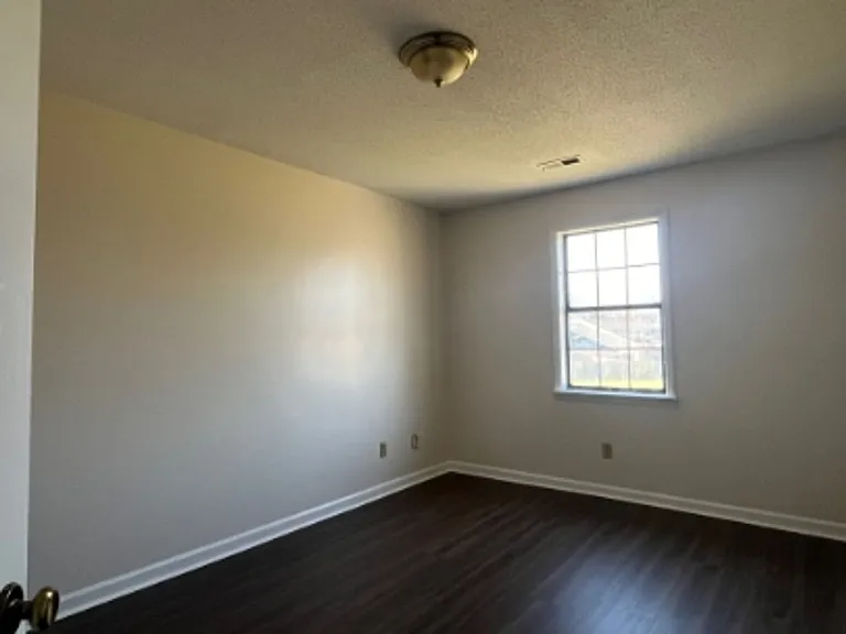 2913 Wimberly Dr SW — Photo 3
