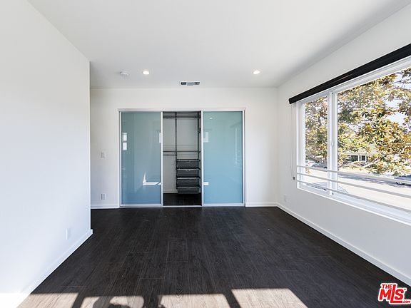 5th image of 1434 10th St APT 5