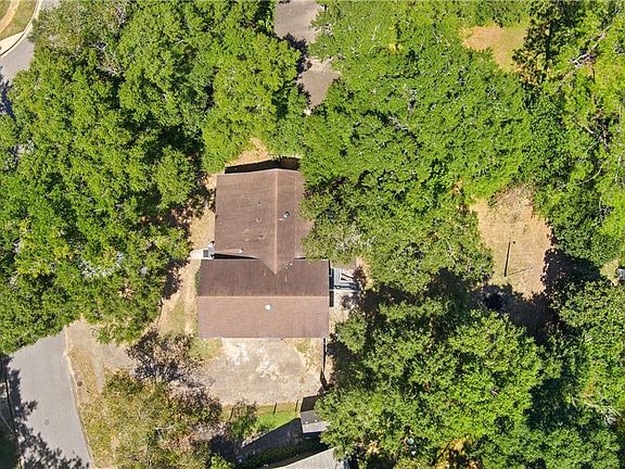 3rd image of 501 Lakeview Dr W