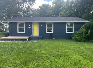 100 Cole Dr, Hendersonville, TN 37075