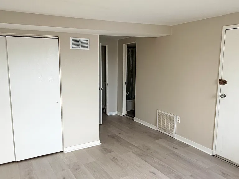 5735 Kentucky Ave #3 — Photo 6