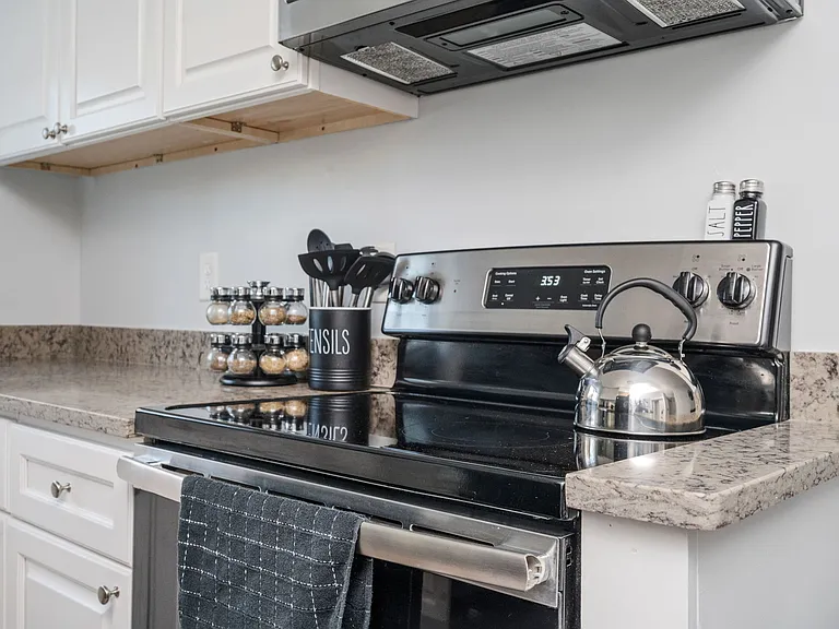 1591 Harvard Ave #C — Photo 10