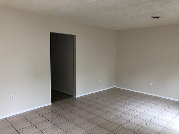5th image of 11360 Bedford Oaks Dr #11360