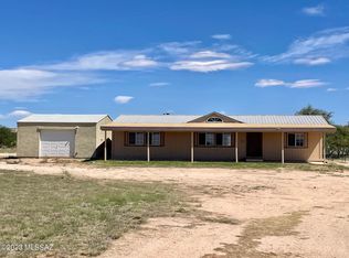 737 S Greenleaf Rd, Benson, AZ 85602