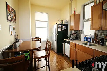 Rented by Link NY Realty