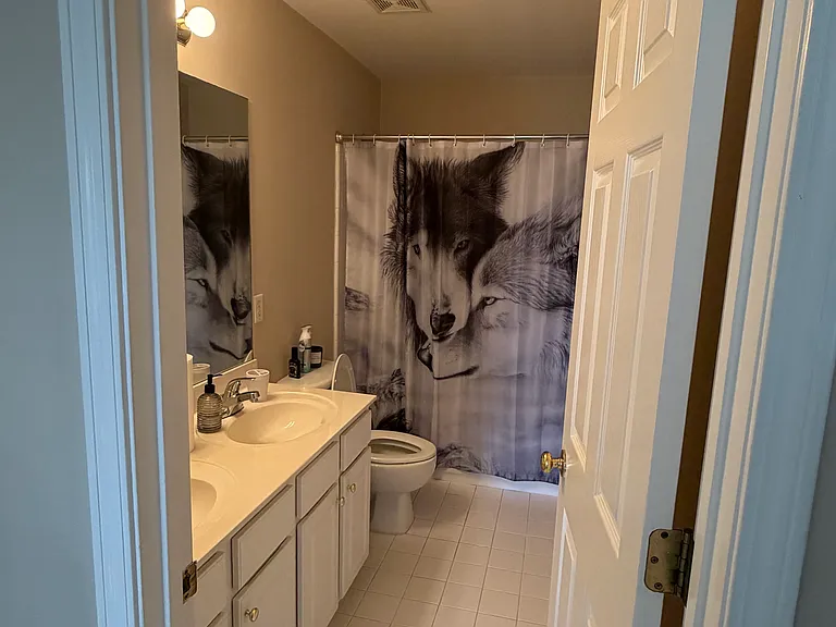 1019 Carroll Ct — Photo 13