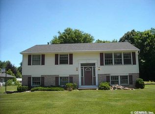 126 Stallion Cir, Rochester, NY 14626