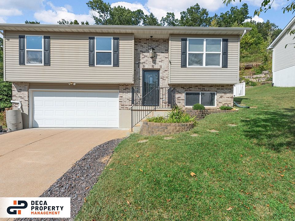 27-web-or-mls-135-country-club-parc-ct_08292024