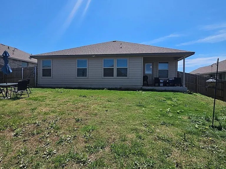 2412 Freddie L. Nichols Sr. Dr — Photo 13