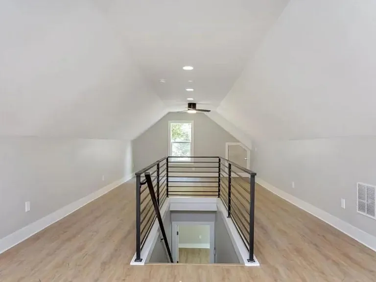 1779 Madrona St NW — Photo 15