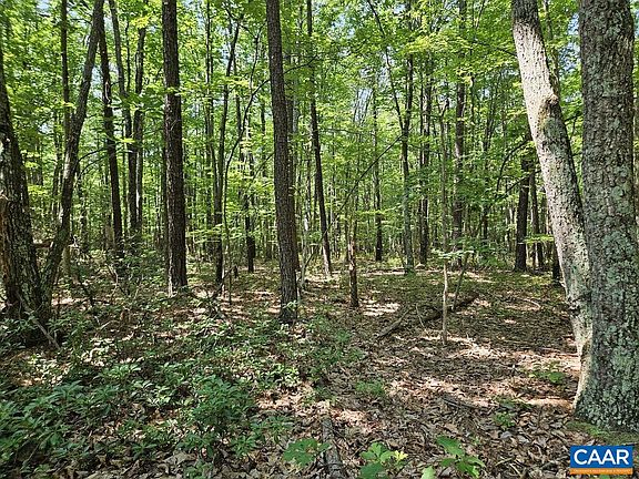 4th image of 5.6 Meadow Creek Rd