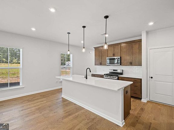 4th image of 5744 Tillman Way