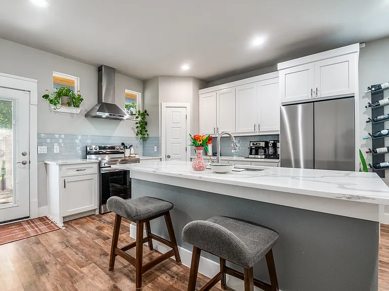 2123 Ramsey Ave — Photo 8