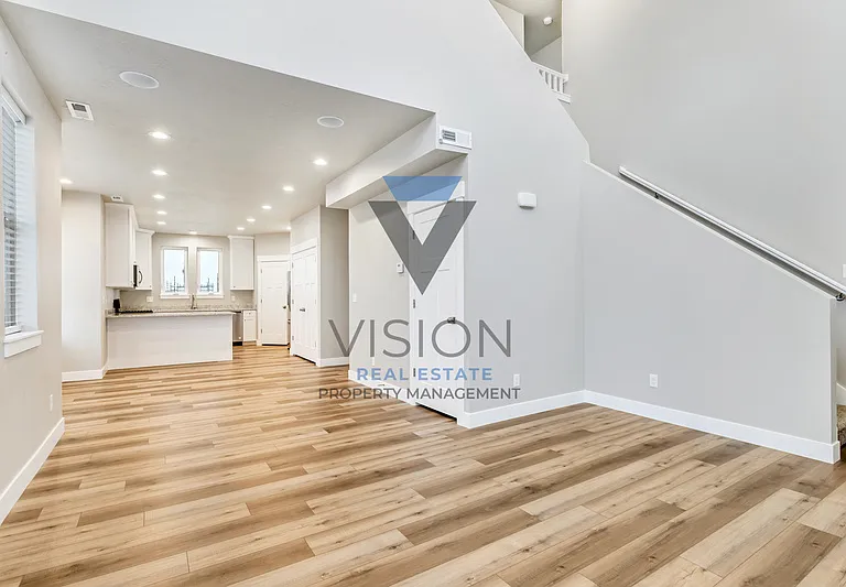 1098 S High Ridge Rd — Photo 5