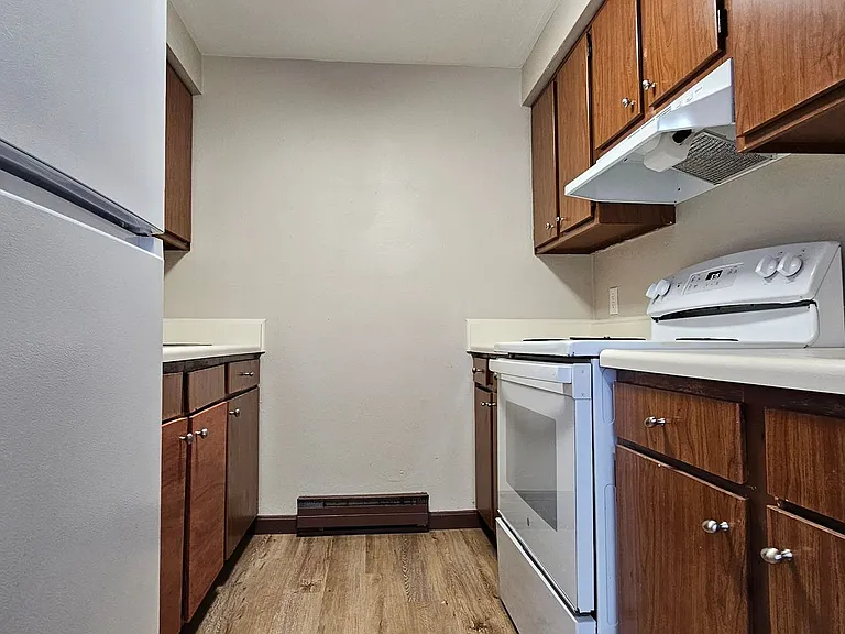 1260 Sanlor Ave #4 — Photo 8