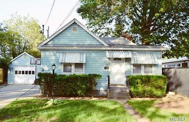 1st image of 133 Halsey Ave