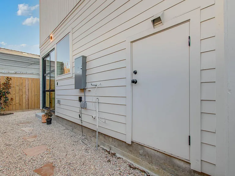 1506 McKee St #B — Photo 22