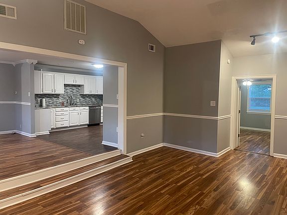 5th image of 3032 Arrowhead Dr