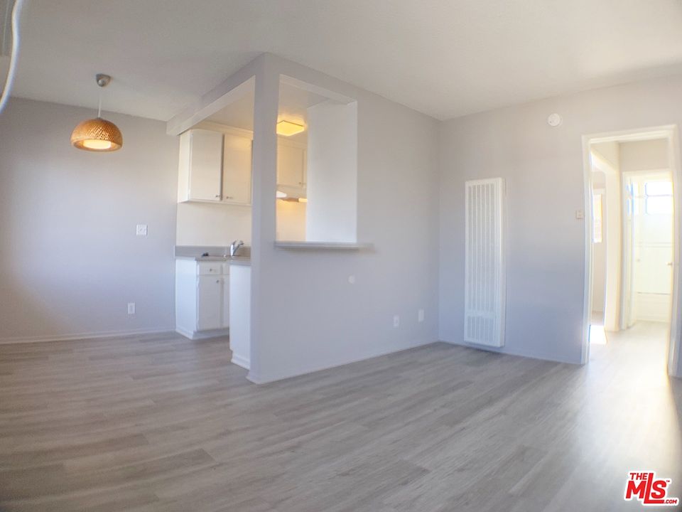 1st image of 3610 Midvale Ave APT 116