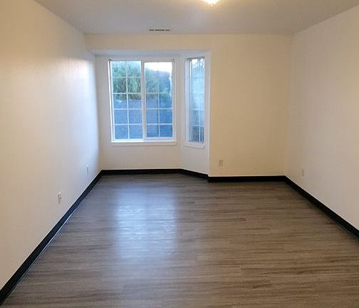4th image of 2962 W Villard St Unit G
