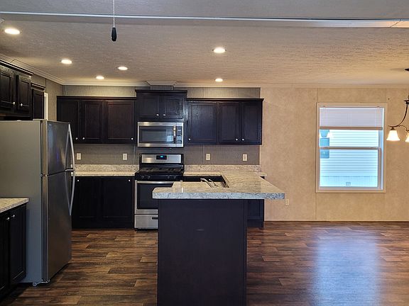 4th image of 1585 Ray Blvd #719