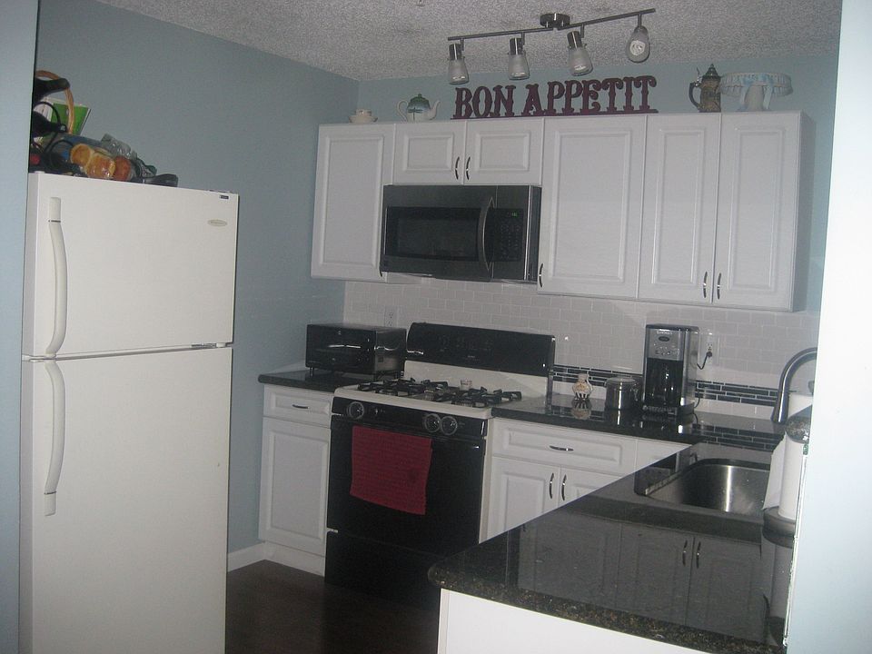 1st image of 1101 Scarlet Oak Ave