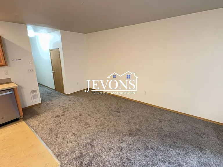 4538 S Warner St #A — Photo 6