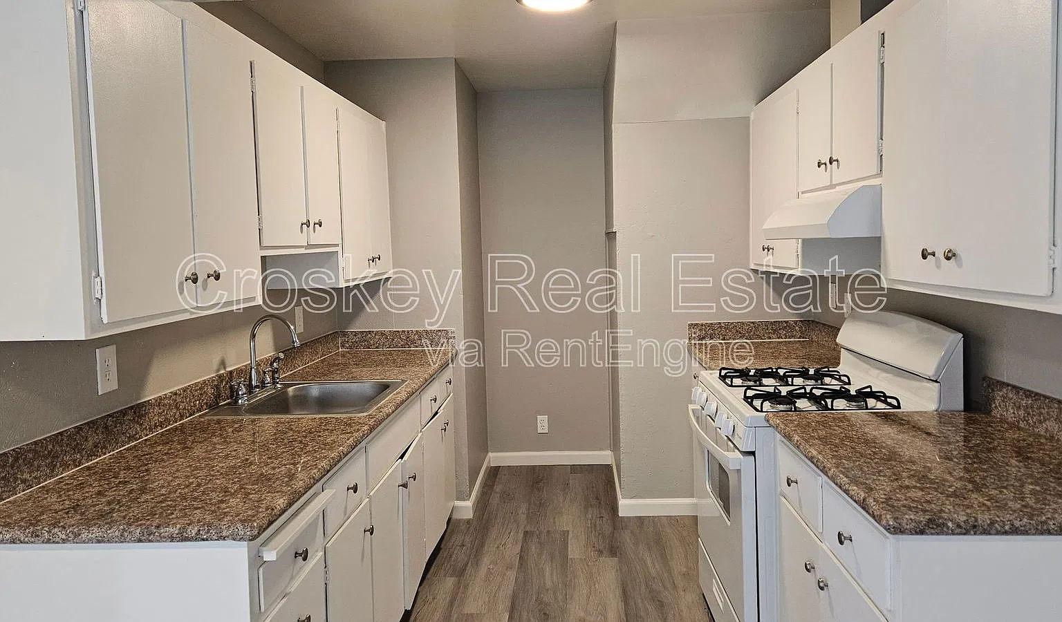 3 bed, 1.5 bath, 1323 sqft, $2,750 — Photo 1