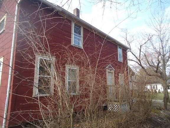5th image of 67 Fenton Ave