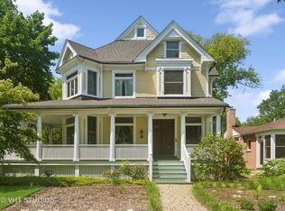 930 Ridge Ave, Evanston, IL 60202