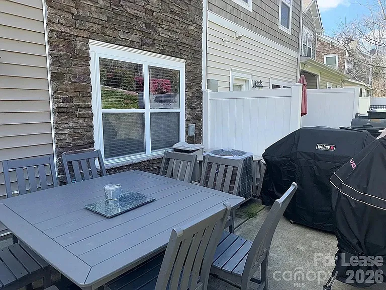5657 Tipperlinn Way — Photo 30