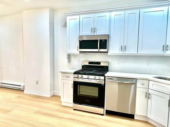 282 North Street image 1 of 19