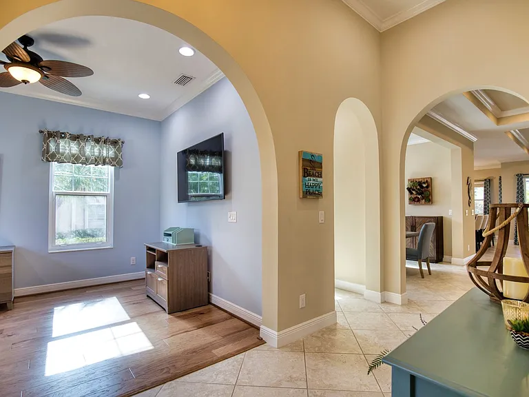 116 Pesaro Dr — Photo 41
