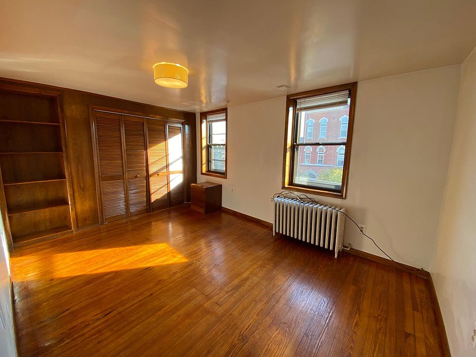 1st image of 1508 E Moyamensing Ave Floor 3