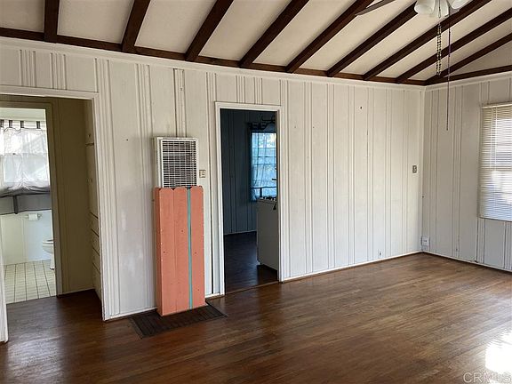 2nd image of 418-20 Seabright Ln