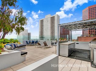1168 S Barrington Ave #208A, Los Angeles, CA 90049