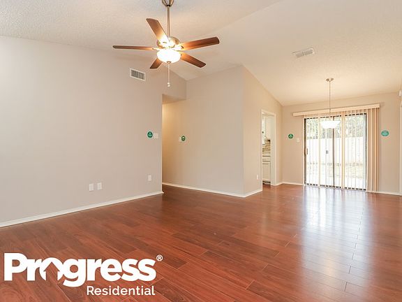 4th image of 6223 Arrowwood Dr