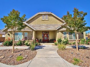 11196 Lindsay Ln, Apple Valley, CA 92308