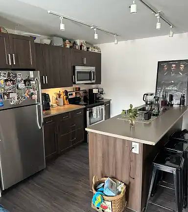 2nd image of 30 De La Seigneurie Blvd #100