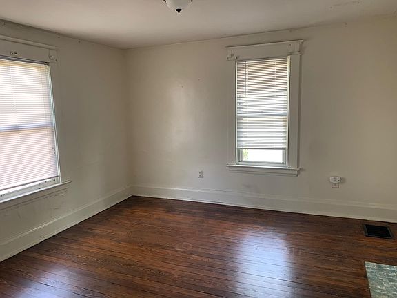 5th image of 243 Richwood Ave