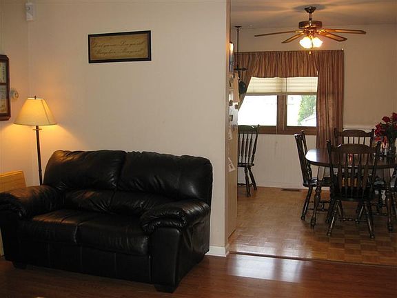 5th image of 1642 E 33rd Ave