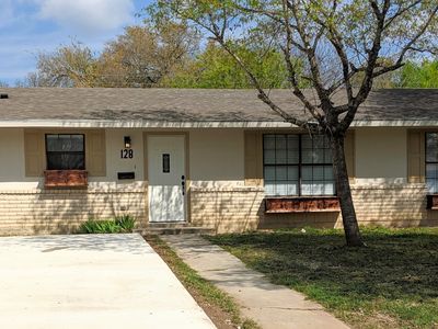 128 BARRY ST, Uvalde, TX, 78801