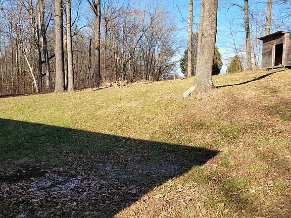 3rd image of 165 Burkwood Hills Ln