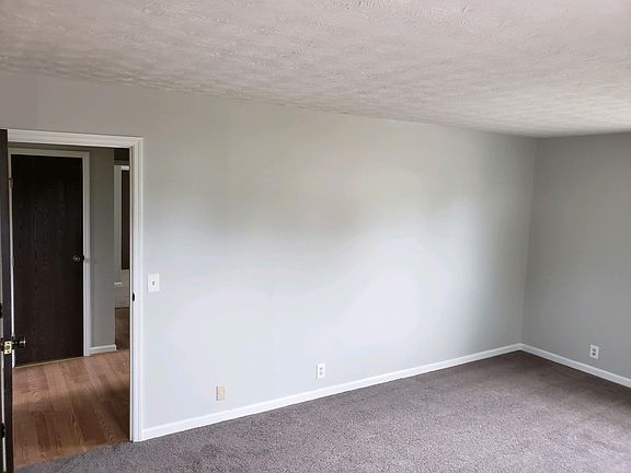 5th image of 8582 Coran Dr